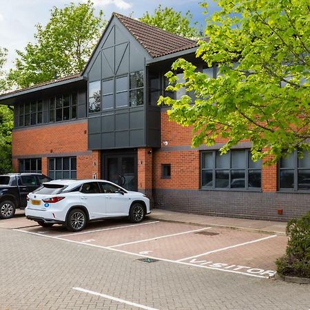 Homely - Watford Premier Apartments Εξωτερικό φωτογραφία